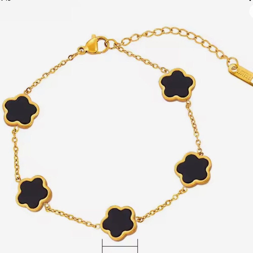 2/$30 Brand new Black flower Bracelet